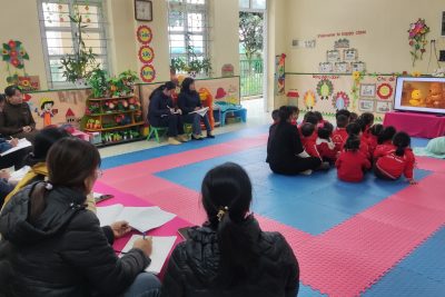 ĐẨY MẠNH ỨNG DỤNG CÔNG NGHỆ THÔNG TIN VÀ CHUYỂN ĐỔI SỐ TRONG TỔ CHỨC CÁC HOẠT ĐỘNG CHO TRẺ Ở TRƯỜNG MẦM NON NGHĨA THỊNH